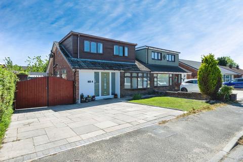 4 bedroom semi-detached house for sale, Thornton Close, Wigan WN4