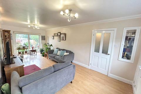 9 Glendown Road, London, SE2 0RJ