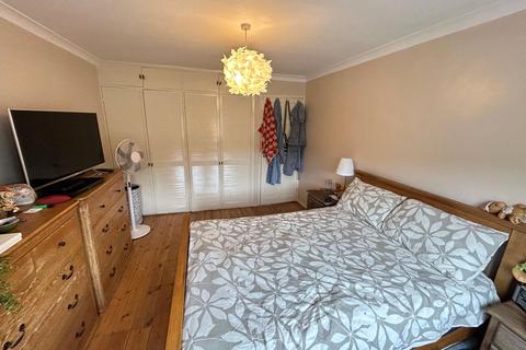 9 Glendown Road, London, SE2 0RJ