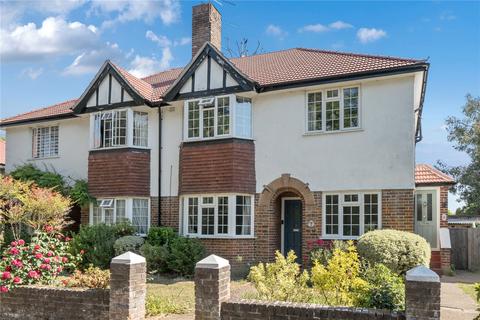 2 bedroom maisonette for sale, Ditton Lawn, Portsmouth Road, Thames Ditton, KT7
