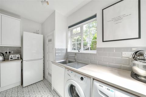 2 bedroom maisonette for sale, Ditton Lawn, Portsmouth Road, Thames Ditton, KT7