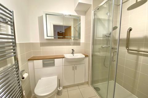 2 bedroom apartment for sale, Hempstead Road, Bovingdon HP3