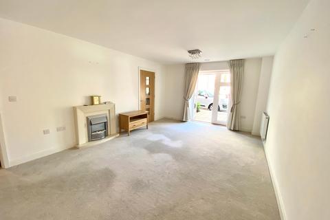 2 bedroom apartment for sale, Hempstead Road, Bovingdon HP3
