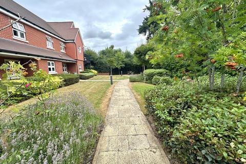 2 bedroom apartment for sale, Hempstead Road, Bovingdon HP3