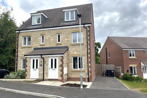 3 bedroom semi-detached house for sale, Hatherall Drive, Chippenham