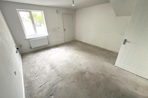 3 bedroom semi-detached house for sale, Hatherall Drive, Chippenham