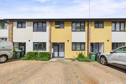3 bedroom terraced house for sale, Lamerton Close, Bordon, Hampshire, GU35