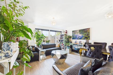 3 bedroom terraced house for sale, Lamerton Close, Bordon, Hampshire, GU35