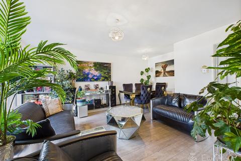 3 bedroom terraced house for sale, Lamerton Close, Bordon, Hampshire, GU35