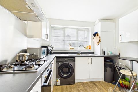 3 bedroom terraced house for sale, Lamerton Close, Bordon, Hampshire, GU35