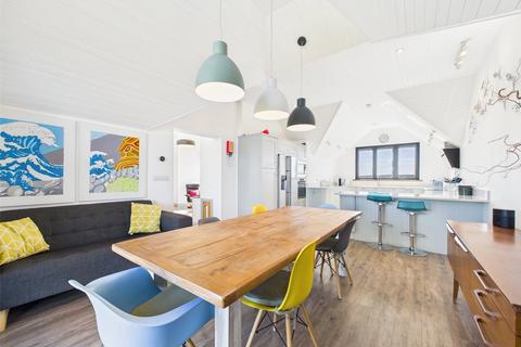 3 bedroom detached house for sale, Hilton Road, Bude EX23