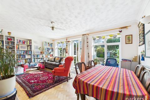 undefined, Silverdale Road, Reading RG6
