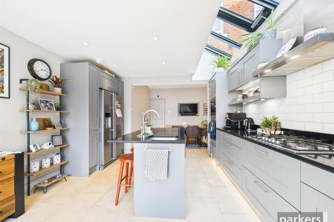 4 bedroom terraced house for sale, Talfourd Avenue, Reading RG6