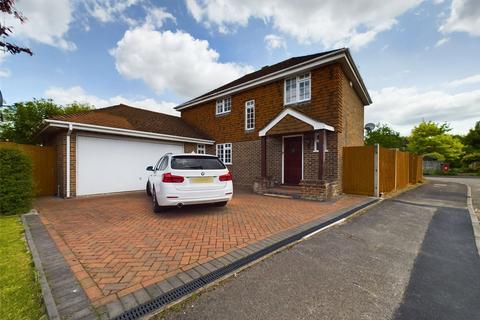 4 bedroom detached house for sale, Wickham Road, Reading RG6
