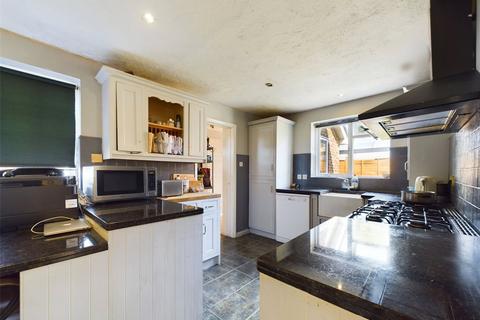 4 bedroom detached house for sale, Wickham Road, Reading RG6