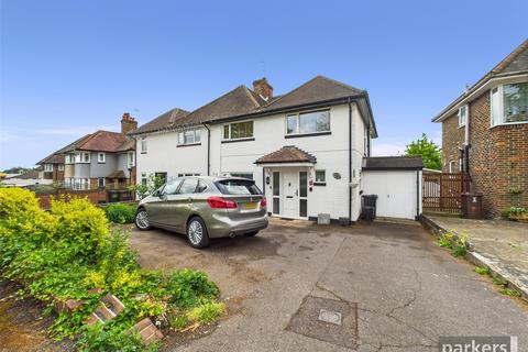 4 bedroom semi-detached house for sale, Wokingham Road, Reading RG6