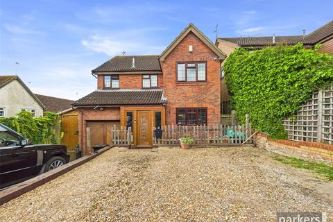 4 bedroom detached house for sale, Goldthorpe Gardens, Reading RG6