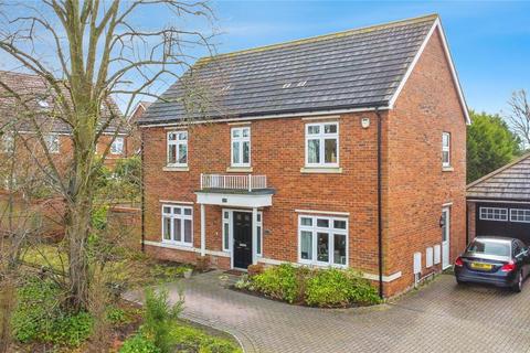 4 bedroom detached house for sale, Woodlands Avenue, Reading RG6