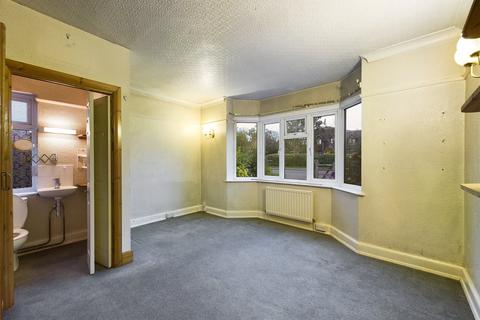 4 bedroom detached house for sale, Church Road, Reading RG6