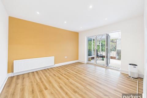 4 bedroom detached house for sale, Church Road, Reading RG6