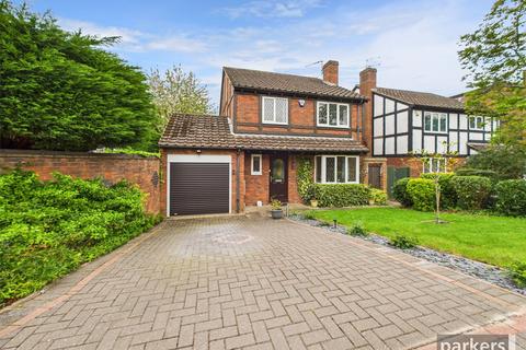 4 bedroom detached house for sale, Basil Close, Reading RG6
