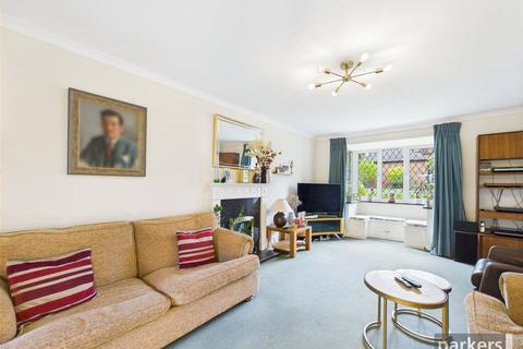 4 bedroom detached house for sale, Basil Close, Reading RG6