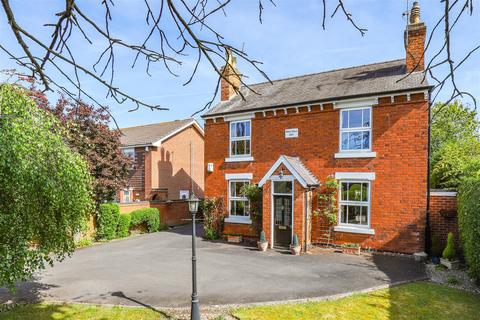 Lower Kirklington Road, Southwell NG25