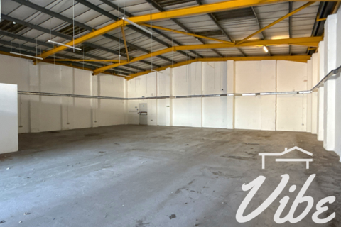Warehouse to rent, Felixstowe Road, London SE2