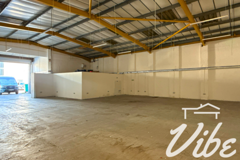 Warehouse to rent, Felixstowe Road, London SE2
