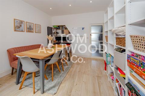 2 bedroom terraced house for sale, Gordon Road, Barking, IG11