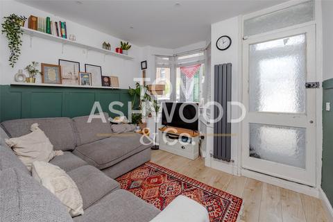2 bedroom terraced house for sale, Gordon Road, Barking, IG11