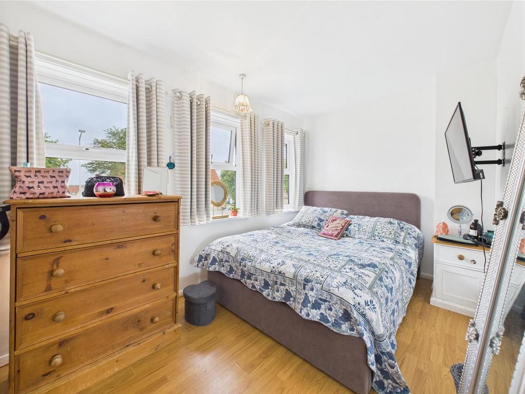 Bedroom: