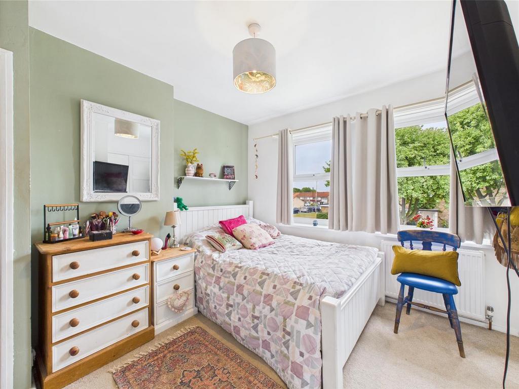 Bedroom: