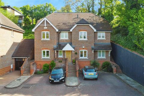 Flat 4, Sheldon House Sheldon Rise, Caversham, Reading, RG4 7AU
