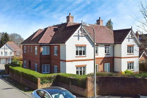 Charlotte Close, Reading RG4