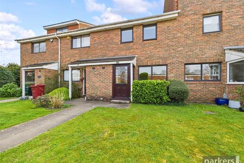 Cardinal Close, Reading RG4