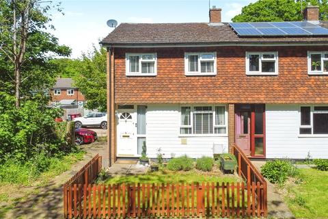 Eliot Close, Reading RG4