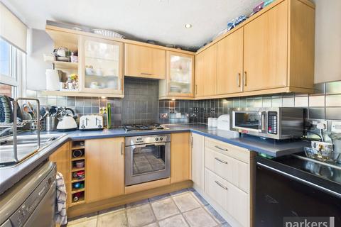 undefined, Eliot Close, Reading RG4
