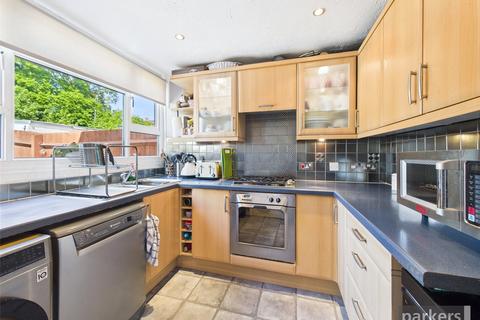 undefined, Eliot Close, Reading RG4
