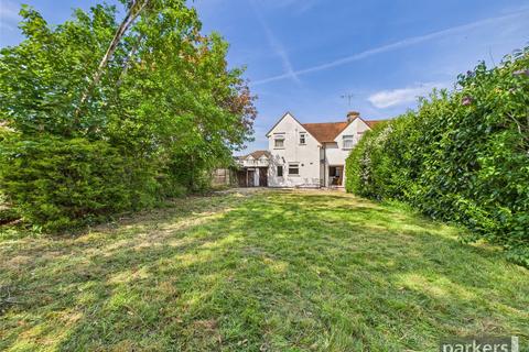 4 bedroom semi-detached house for sale, Cressingham Road, Berkshire RG2