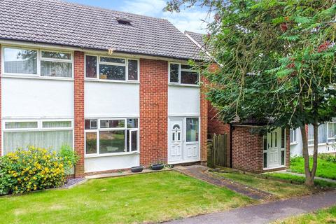 4 bedroom semi-detached house for sale, Barn Close, Berkshire RG30