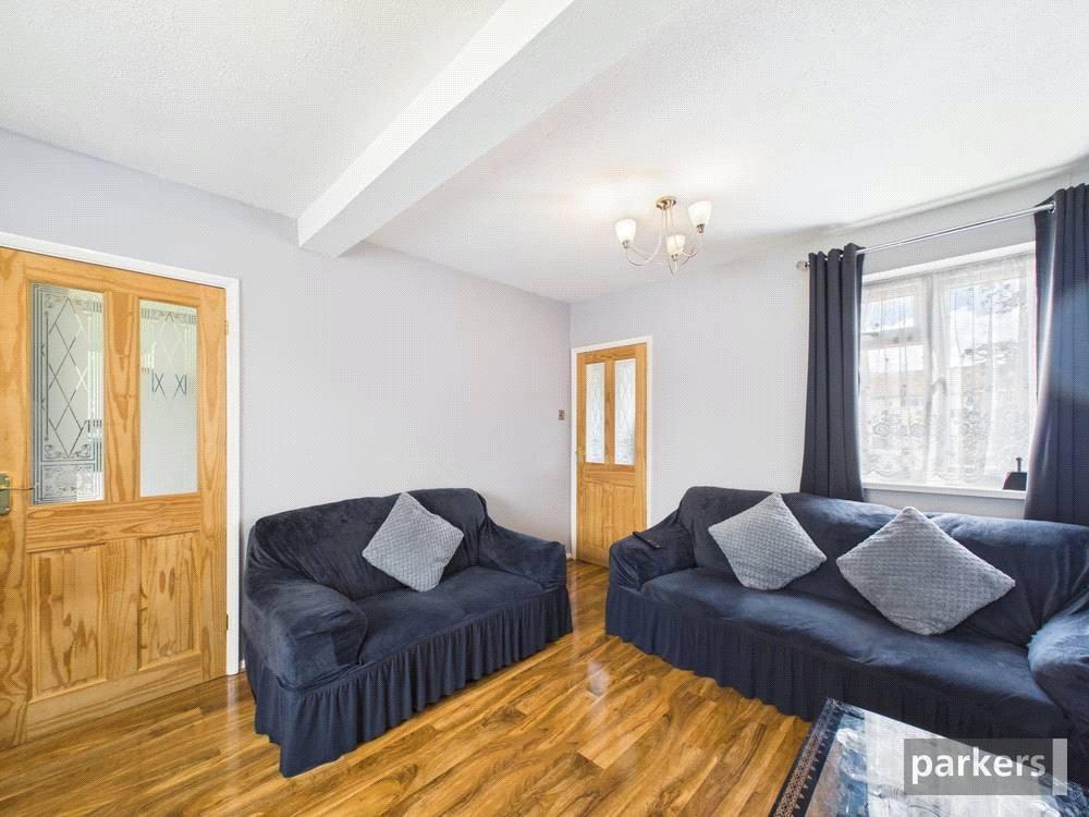 House in Reading, Whitley - More