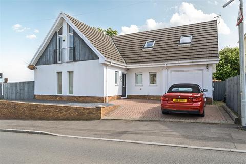 3 bedroom detached bungalow for sale, Bryn Road, Waunarlwydd, Swansea