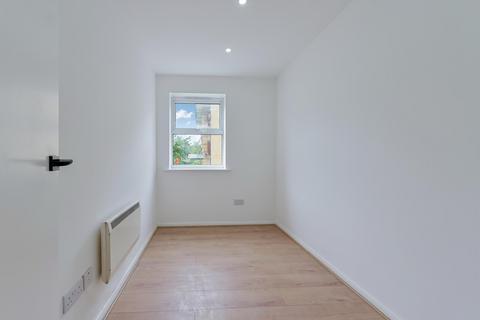 60 Downings, London, E6 6WP