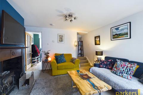 2 bedroom terraced house for sale, The Street, Reading RG10