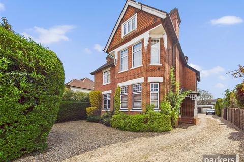 1 bedroom apartment for sale, Ray Park Road, Berkshire SL6