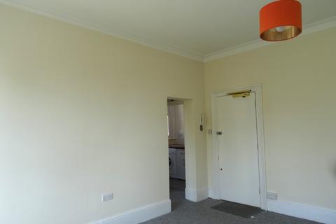 1 bedroom flat to rent, Christ Church Road