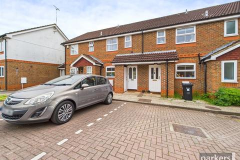 18 Coniston Close, Woodley, Reading, RG5 4AY