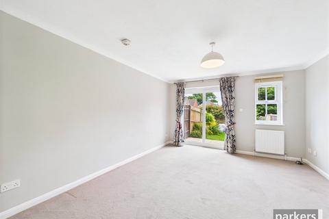 18 Coniston Close, Woodley, Reading, RG5 4AY