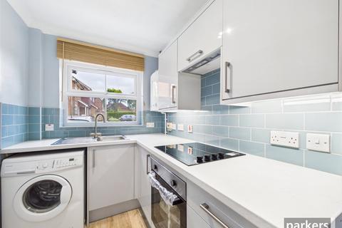 18 Coniston Close, Woodley, Reading, RG5 4AY